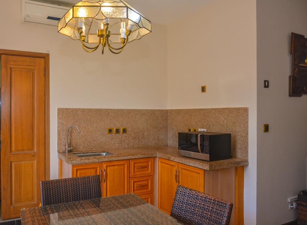 Bur Nas Beach Luxury Suite Pereybere Beach Kültér fotó