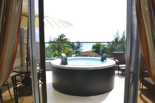 Bur Nas Beach Luxury Suite Pereybere Beach Kültér fotó